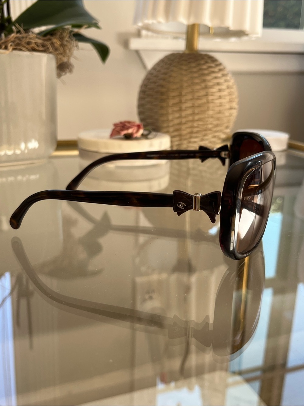 CHANEL CC Bow Tortoiseshell Sunglasses Brown Gradient Lenses - Picture 8 of 16